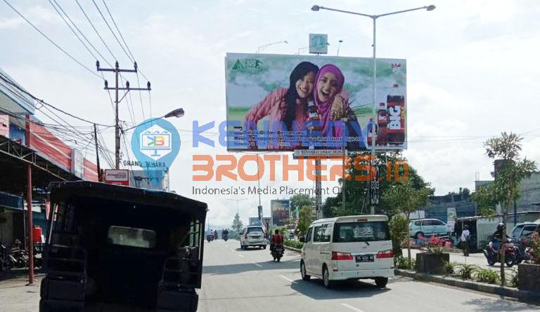 billboard jayapura bigcola