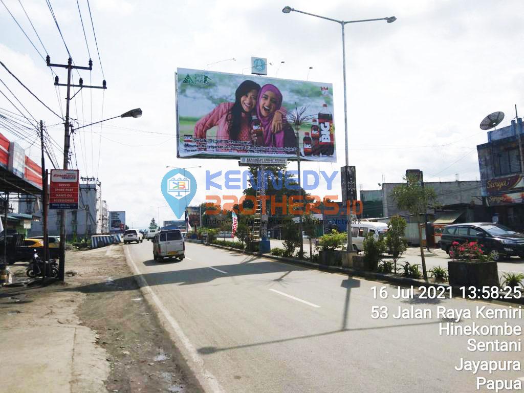 billboard jayapura bigcola