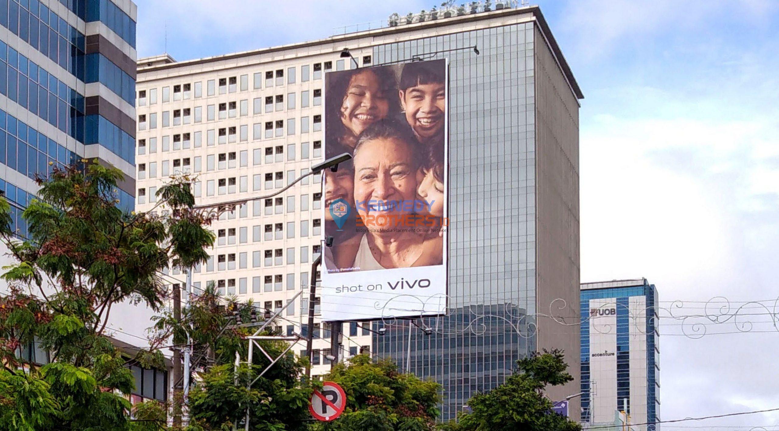 billboard kota semarang I kennedybrothers.id