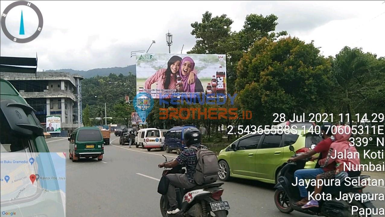 billboard kota jayapura bigcola