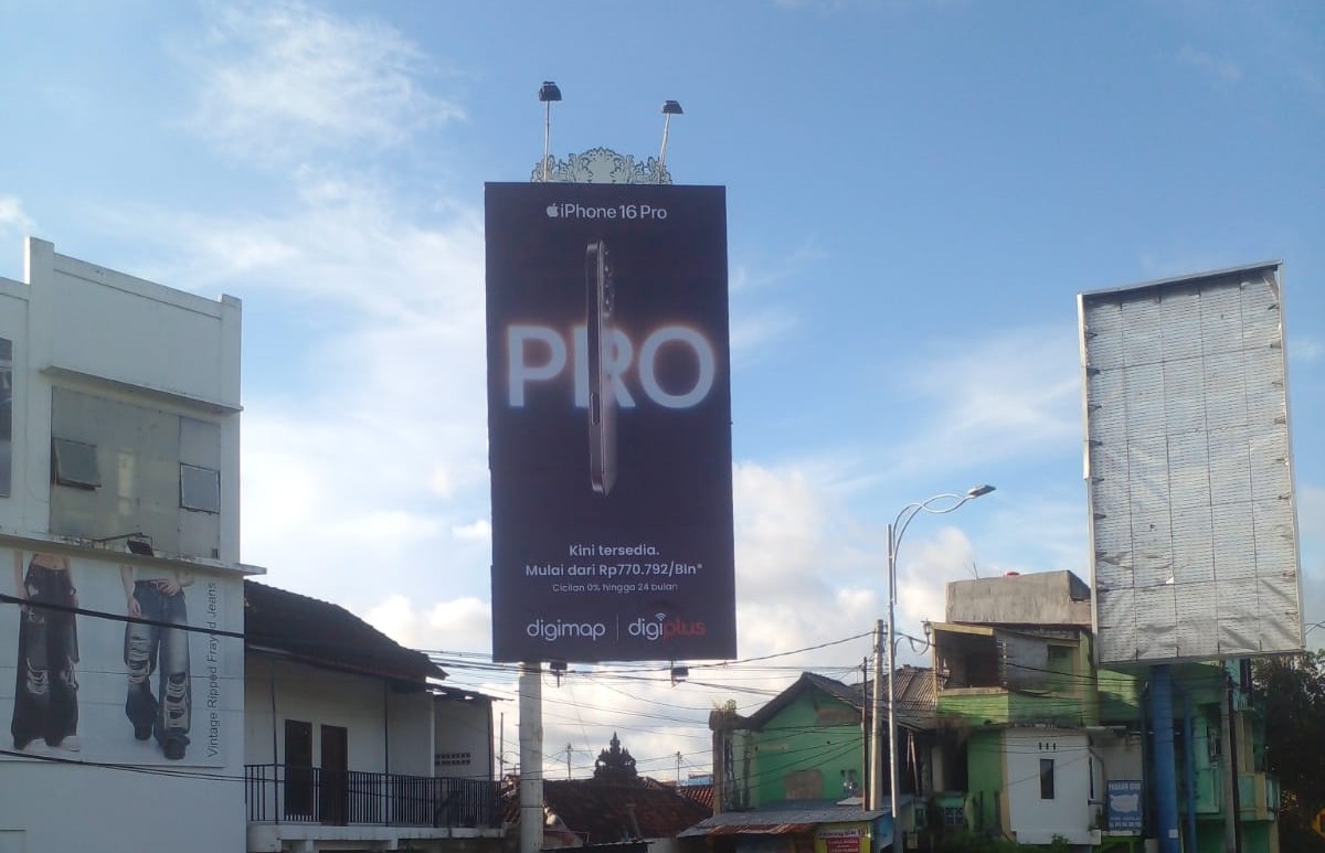 Billboard Digimap Iphone I KennedyBrothers.id....